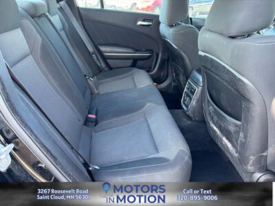 2019 Dodge Charger SXT AWD   - Photo 11 - Saint Cloud, MN 56301
