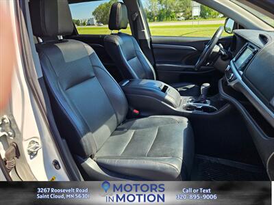 2019 Toyota Highlander Limited Platinum AWD - Photo 19 - Saint Cloud, MN 56301
