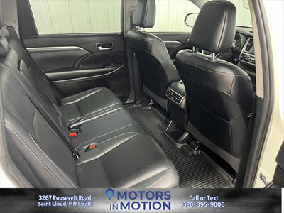 2019 Toyota Highlander Limited Platinum AWD - Photo 20 - Saint Cloud, MN 56301