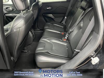 2019 Jeep Cherokee Limited 4WD - Photo 13 - Saint Cloud, MN 56301