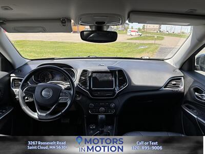 2019 Jeep Cherokee Limited 4WD   - Photo 10 - Saint Cloud, MN 56301