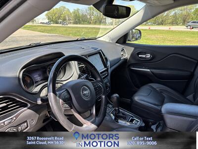 2019 Jeep Cherokee Limited 4WD   - Photo 9 - Saint Cloud, MN 56301