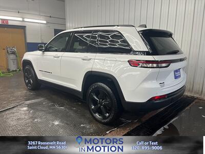 2023 Jeep Grand Cherokee Altitude AWD - Photo 3 - Saint Cloud, MN 56301