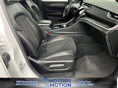 2023 Jeep Grand Cherokee Altitude AWD - Photo 12 - Saint Cloud, MN 56301