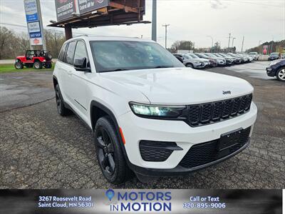 2023 Jeep Grand Cherokee Altitude AWD   - Photo 7 - Saint Cloud, MN 56301