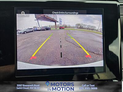 2023 Jeep Grand Cherokee Altitude AWD   - Photo 11 - Saint Cloud, MN 56301