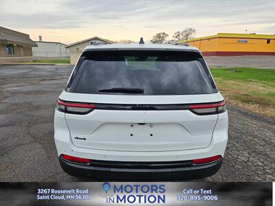 2023 Jeep Grand Cherokee Altitude AWD   - Photo 4 - Saint Cloud, MN 56301