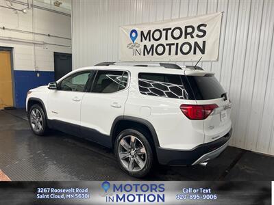 2017 GMC Acadia SLT-2 AWD w/Panoramic roof   - Photo 8 - Saint Cloud, MN 56301