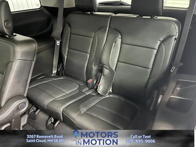 2017 GMC Acadia SLT-2 AWD w/Panoramic roof   - Photo 17 - Saint Cloud, MN 56301