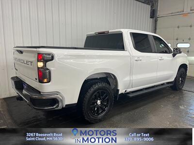 2022 Chevrolet Silverado 1500 LT 4x4 - Photo 5 - Saint Cloud, MN 56301