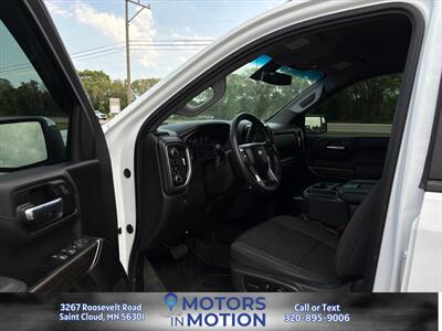 2022 Chevrolet Silverado 1500 LT - Photo 9 - Saint Cloud, MN 56301