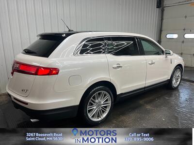 2018 Lincoln MKT Reserve AWD   - Photo 5 - Saint Cloud, MN 56301