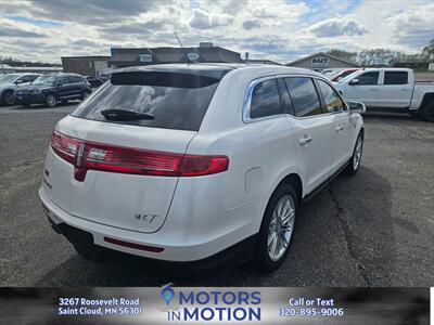 2018 Lincoln MKT Reserve AWD   - Photo 5 - Saint Cloud, MN 56301