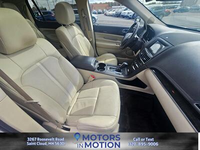 2018 Lincoln MKT Reserve AWD   - Photo 19 - Saint Cloud, MN 56301