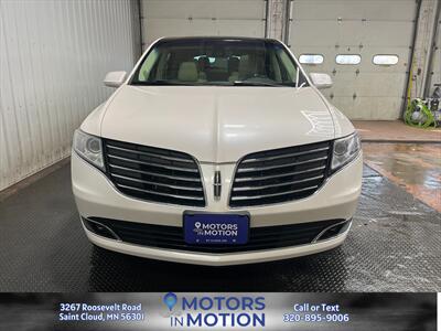2018 Lincoln MKT Reserve AWD   - Photo 8 - Saint Cloud, MN 56301