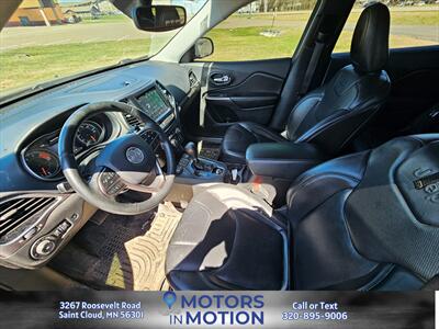 2019 Jeep Cherokee Limited 4WD   - Photo 9 - Saint Cloud, MN 56301