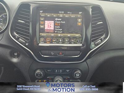 2019 Jeep Cherokee High Altitude 4WD   - Photo 13 - Saint Cloud, MN 56301