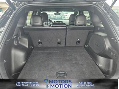 2019 Jeep Cherokee High Altitude 4WD   - Photo 17 - Saint Cloud, MN 56301
