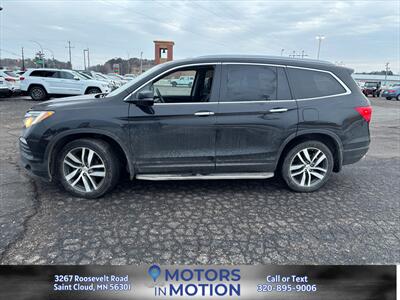 2018 Honda Pilot Touring AWD w/Sunroof and DVD   - Photo 2 - Saint Cloud, MN 56301