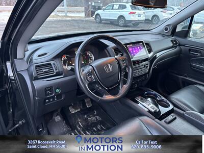2018 Honda Pilot Touring AWD w/Sunroof and DVD   - Photo 10 - Saint Cloud, MN 56301