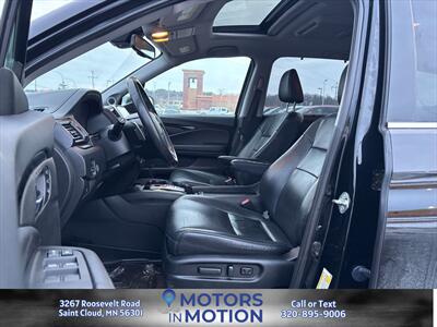 2018 Honda Pilot Touring AWD w/Sunroof and DVD   - Photo 9 - Saint Cloud, MN 56301