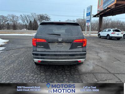 2018 Honda Pilot Touring AWD w/Sunroof and DVD   - Photo 4 - Saint Cloud, MN 56301