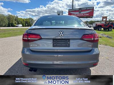 2016 Volkswagen Jetta 1.8T Sport - Photo 4 - Saint Cloud, MN 56301
