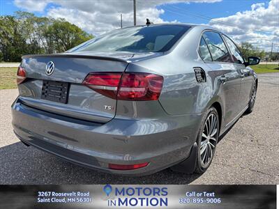 2016 Volkswagen Jetta 1.8T Sport - Photo 5 - Saint Cloud, MN 56301