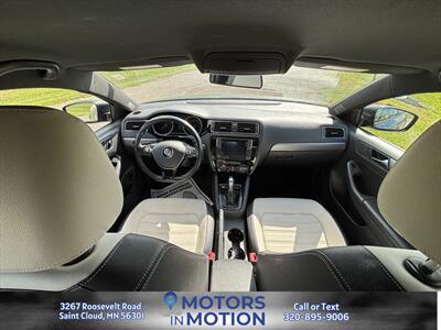 2016 Volkswagen Jetta 1.8T Sport - Photo 11 - Saint Cloud, MN 56301