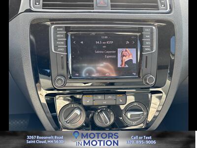 2016 Volkswagen Jetta 1.8T Sport - Photo 13 - Saint Cloud, MN 56301