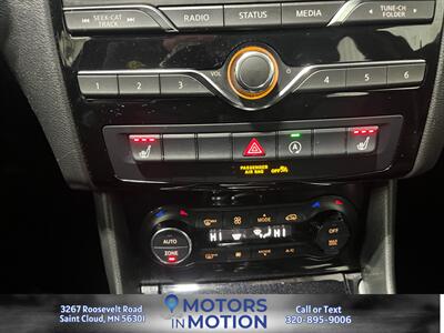 2017 INFINITI QX30 Luxury AWD   - Photo 12 - Saint Cloud, MN 56301