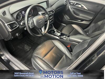 2017 INFINITI QX30 Luxury AWD   - Photo 9 - Saint Cloud, MN 56301