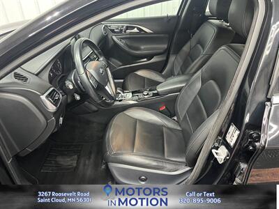 2017 INFINITI QX30 Luxury AWD   - Photo 14 - Saint Cloud, MN 56301