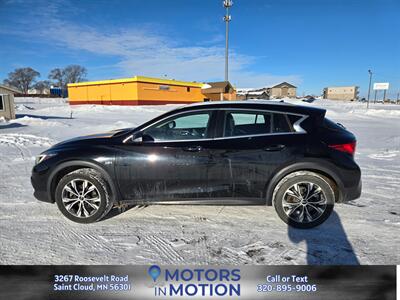 2017 INFINITI QX30 Luxury AWD   - Photo 2 - Saint Cloud, MN 56301