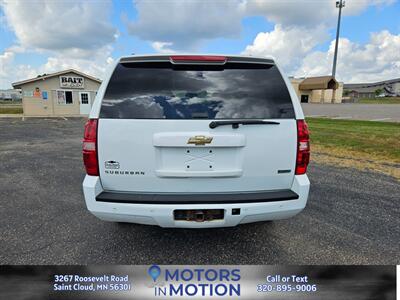 2011 Chevrolet Suburban LT  4WD   - Photo 7 - Saint Cloud, MN 56301