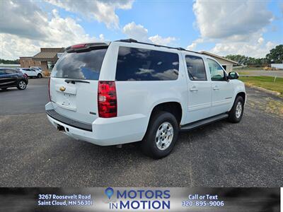 2011 Chevrolet Suburban LT  4WD   - Photo 6 - Saint Cloud, MN 56301