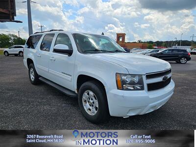 2011 Chevrolet Suburban LT  4WD   - Photo 4 - Saint Cloud, MN 56301