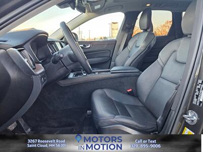 2022 Volvo XC60 B5 Momentum AWD w/Sunroof   - Photo 14 - Saint Cloud, MN 56301