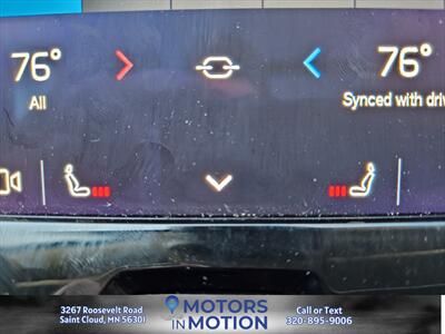 2022 Volvo XC60 B5 Momentum AWD w/Sunroof   - Photo 13 - Saint Cloud, MN 56301