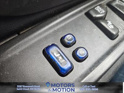 2005 GMC Envoy XL SLE   - Photo 12 - Saint Cloud, MN 56301