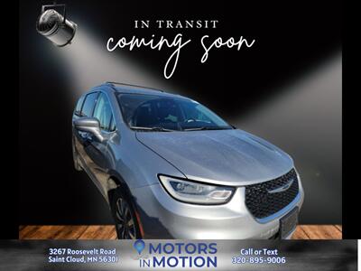 2021 Chrysler Pacifica Touring L   - Photo 1 - Saint Cloud, MN 56301