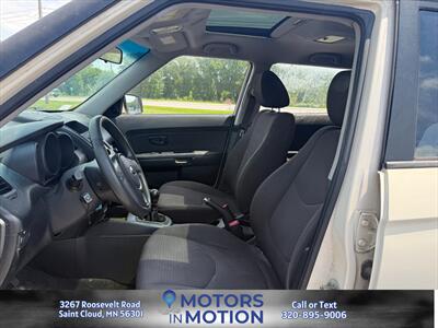 2013 Kia Soul   - Photo 9 - Saint Cloud, MN 56301