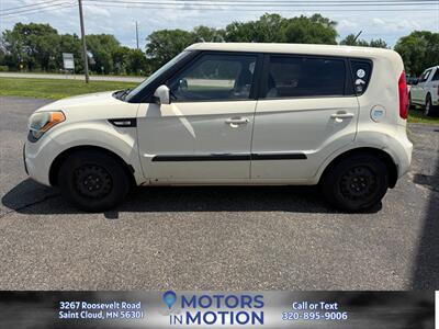 2013 Kia Soul   - Photo 8 - Saint Cloud, MN 56301