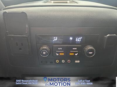 2015 GMC Yukon Denali AWD 6.2L 4x4 - Photo 15 - Saint Cloud, MN 56301