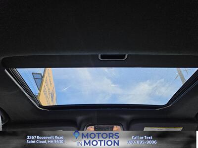 2015 Jeep Grand Cherokee Limited 4WD w/Sunroof   - Photo 12 - Saint Cloud, MN 56301