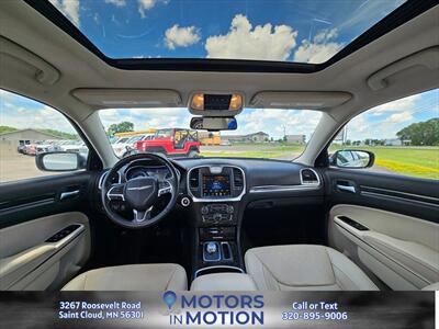 2016 Chrysler 300 C AWD - Photo 10 - Saint Cloud, MN 56301