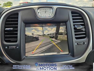 2016 Chrysler 300 C AWD - Photo 11 - Saint Cloud, MN 56301