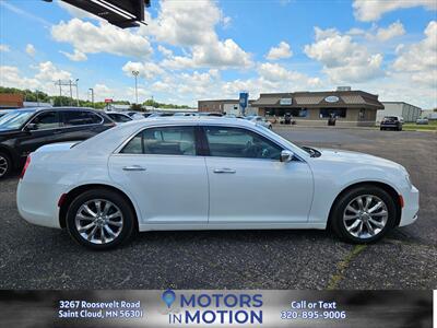 2016 Chrysler 300 C AWD - Photo 6 - Saint Cloud, MN 56301