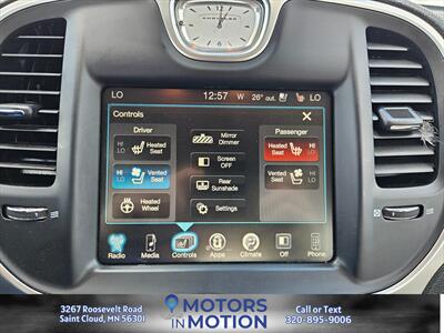2016 Chrysler 300 C AWD - Photo 12 - Saint Cloud, MN 56301