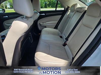 2016 Chrysler 300 C AWD - Photo 15 - Saint Cloud, MN 56301